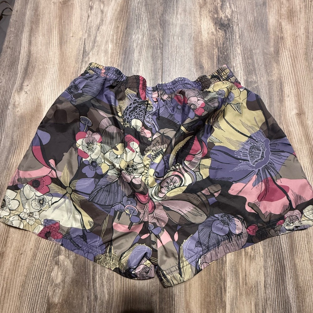 Nike Shorts Floral Mushroom Print Multi-Color Streetwear - Picture 3 of 4